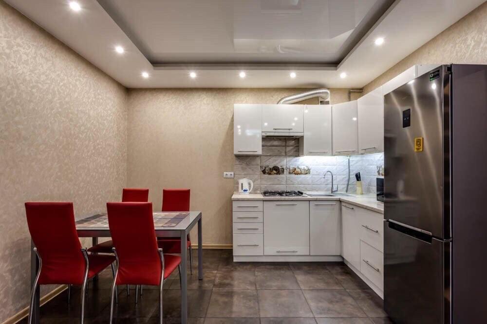 Viktoria Garden Apartment ลวีฟ ภายนอก รูปภาพ